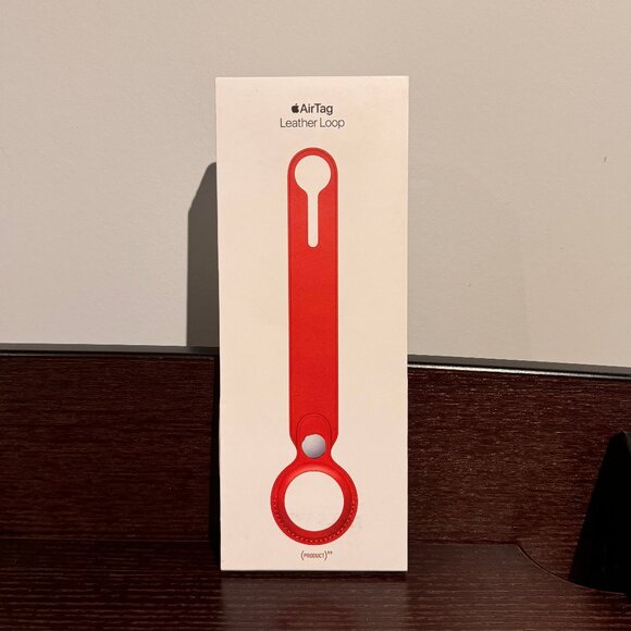 BNIB Apple AirTag Leather Loop - Product RED - Picture 1 of 3